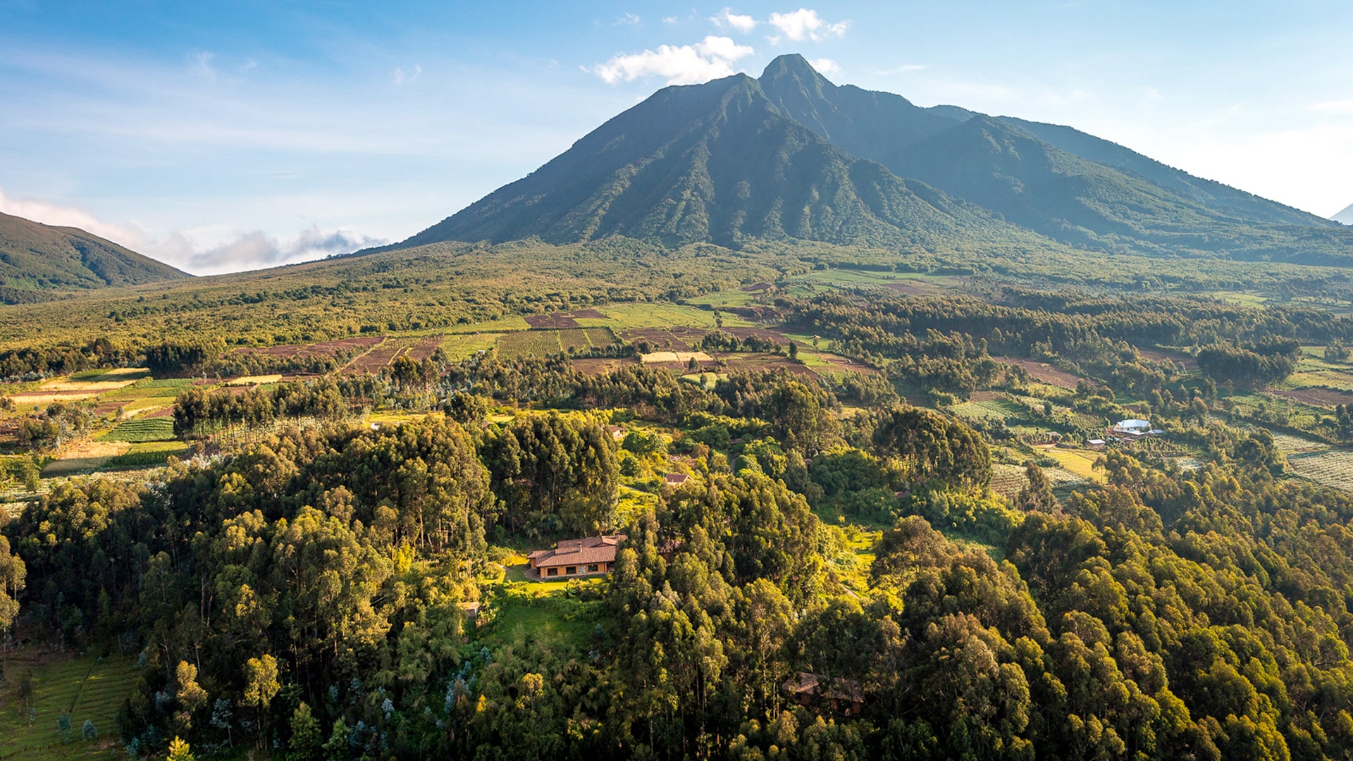 Sabyinyo Silverback Lodge